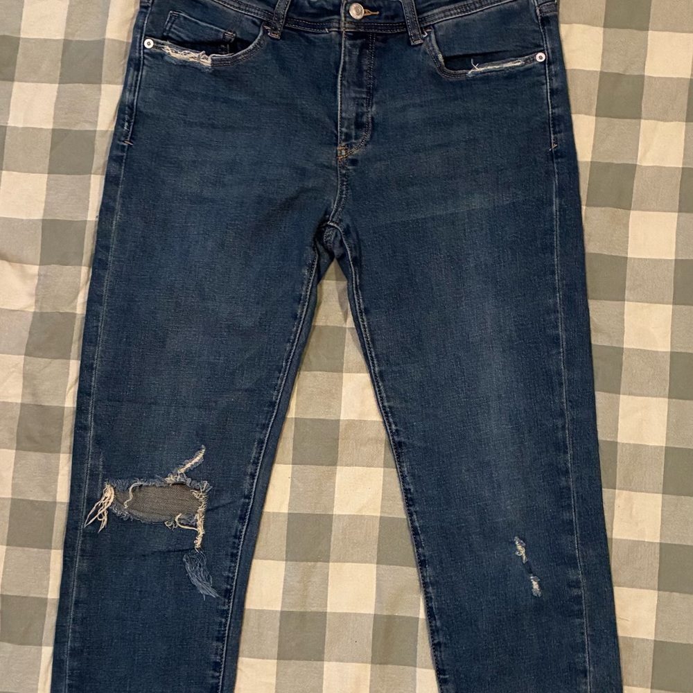 Pilcro Anthropologie Slim Boyfriend Jeans Medium Blue Wash Distressed Stretch 29